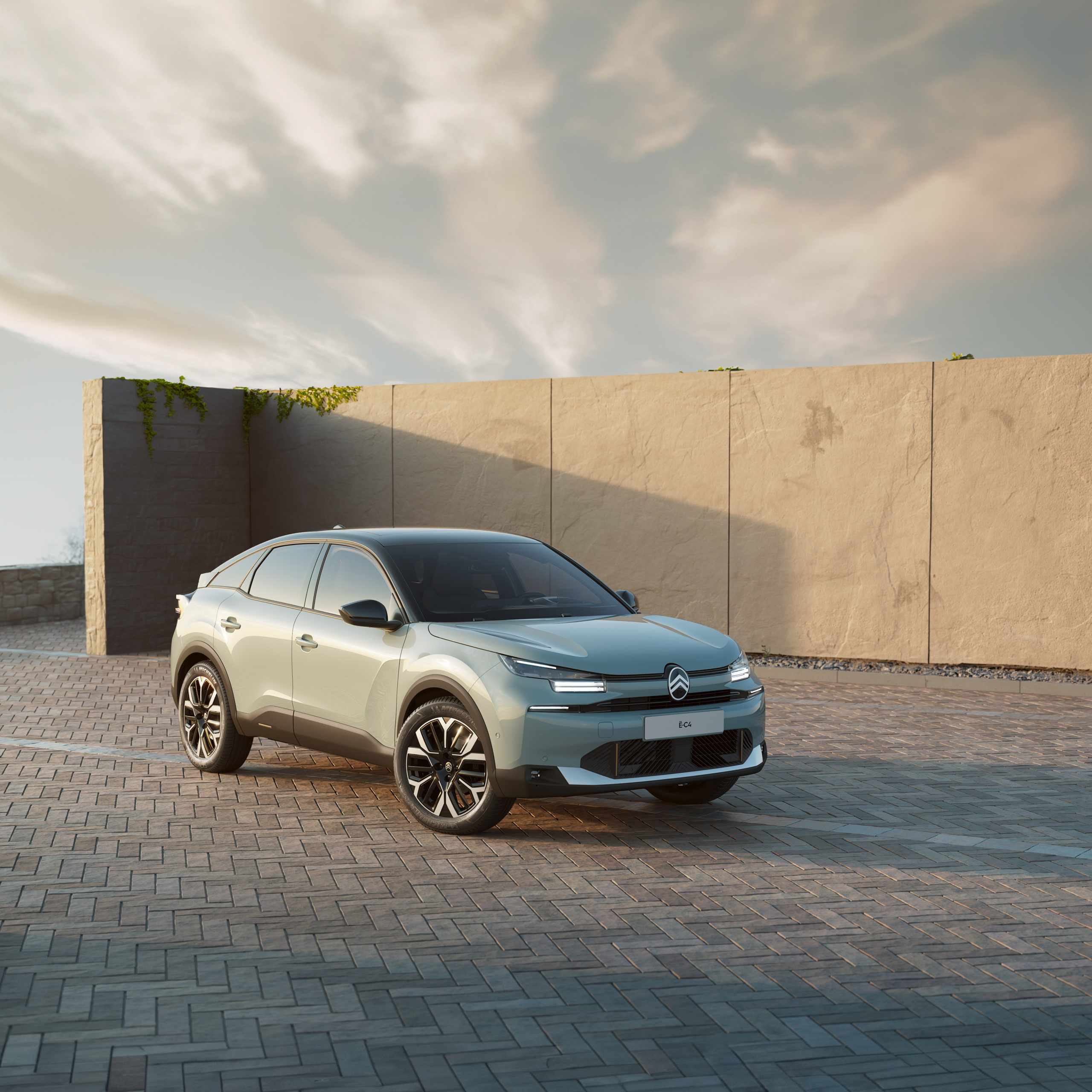 gta-mobilite-drome-ardeche-vaucluse-voitures-electriques-hybrides-location-courte-duree-vehicules-neufs-doccasionDS3-crossback-voiture-premium-suv-compact-ardeche électrique hybride