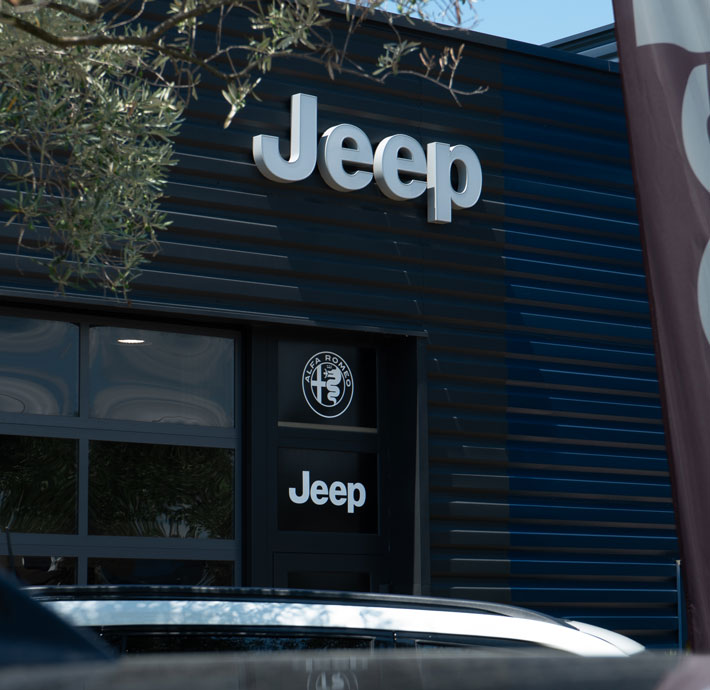distributeur-concession-jeep-sovaca-valence-drome-ardeche-1
